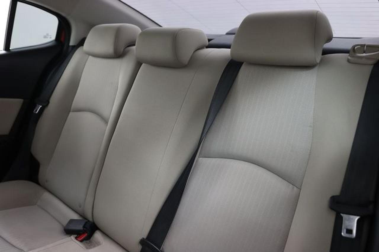 MAZDA 3 2015 — 30