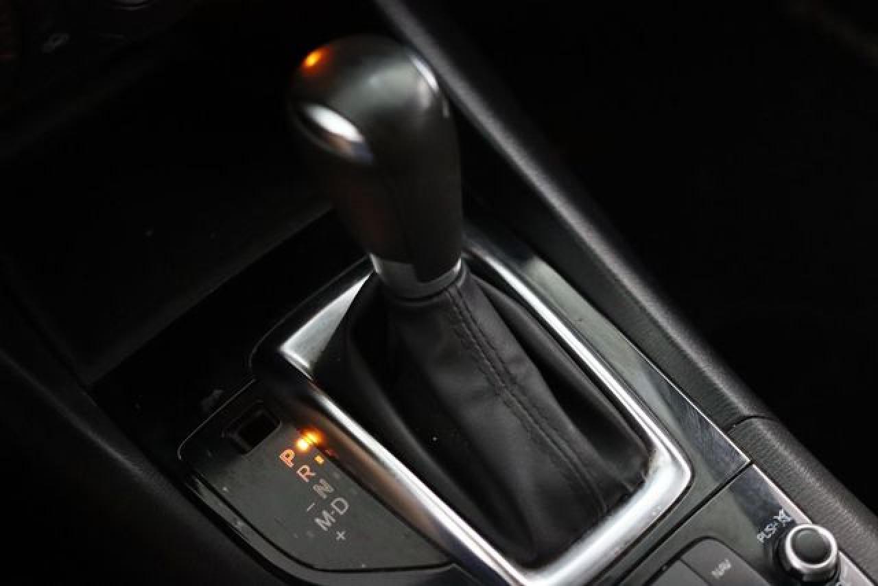 MAZDA 3 2015 — 26