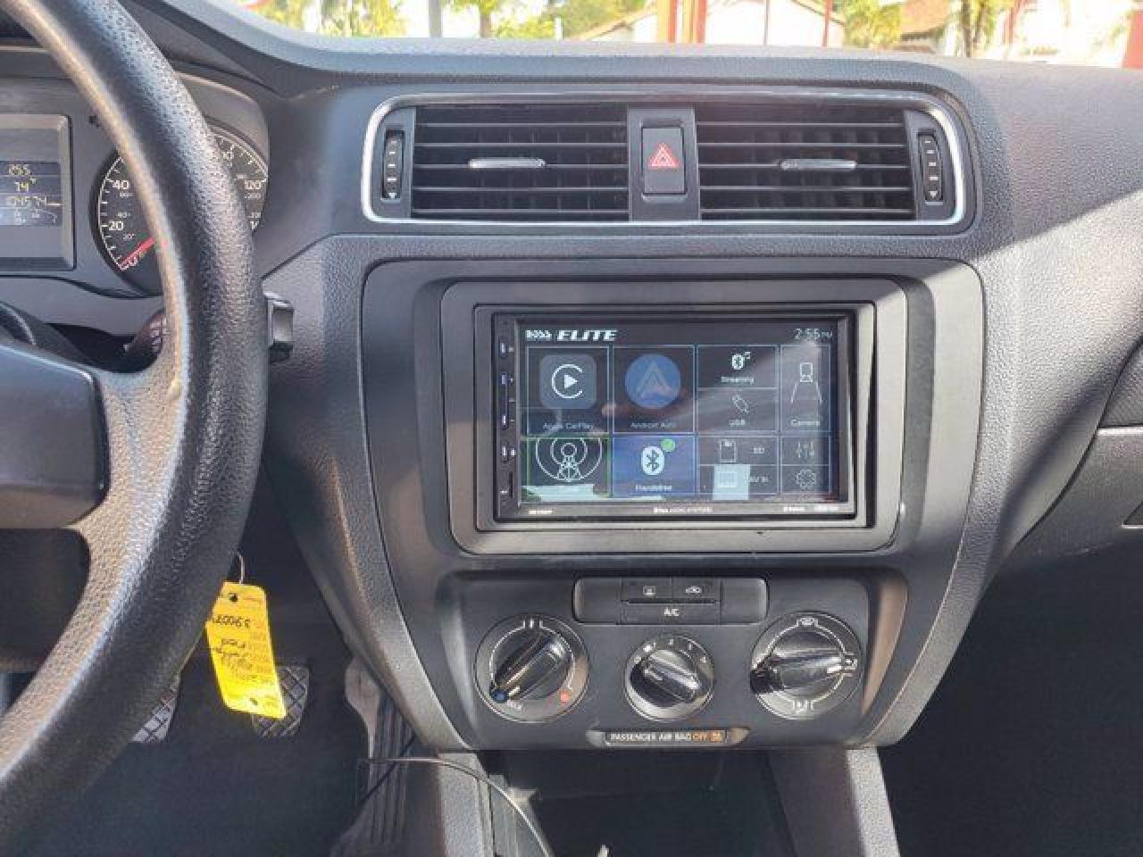 VOLKSWAGEN JETTA 2014 — 12