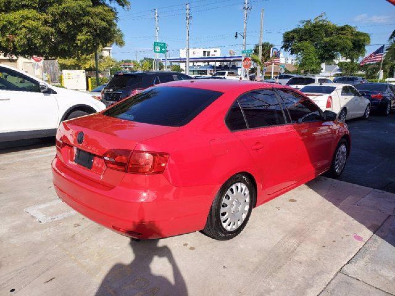 VOLKSWAGEN JETTA 2014 — 27