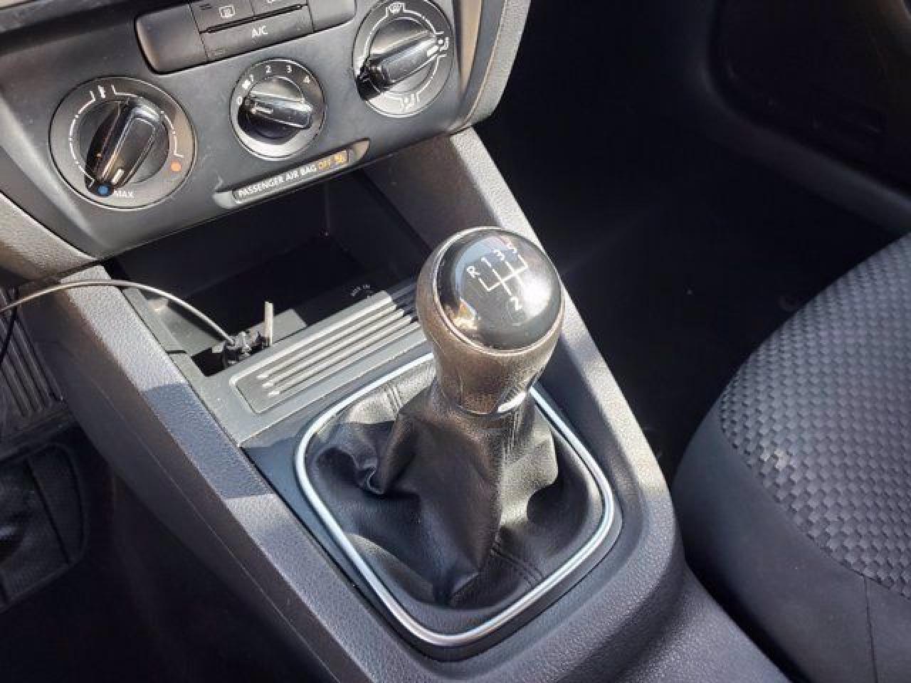 VOLKSWAGEN JETTA 2014 — 13