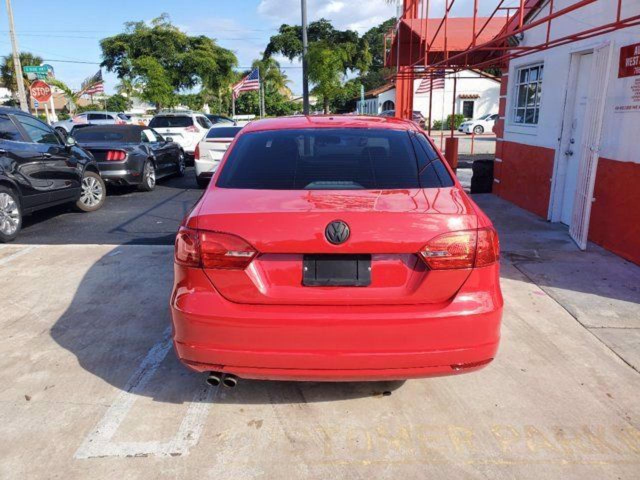 VOLKSWAGEN JETTA 2014 — 26