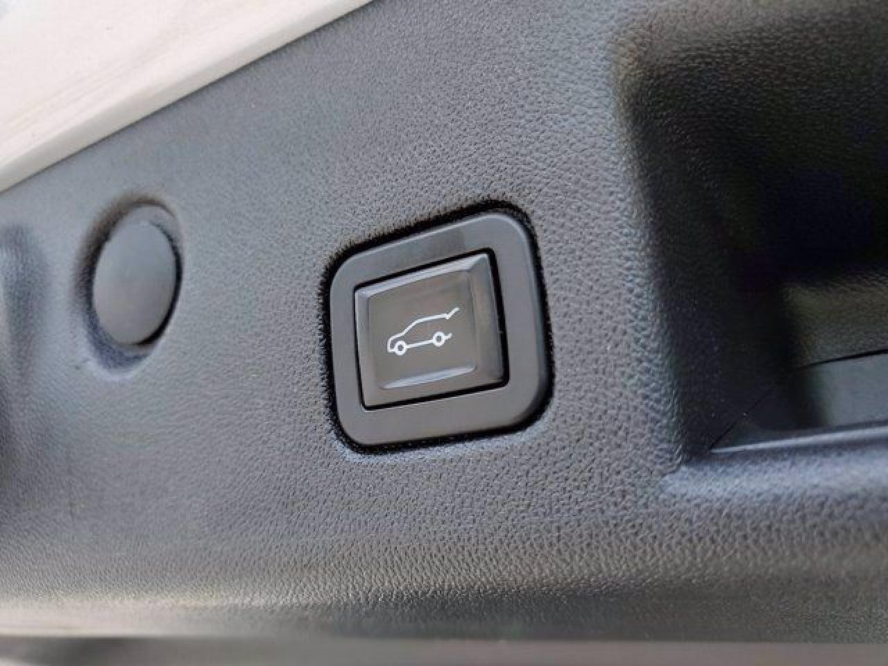 CHEVROLET EQUINOX 2019 — 13