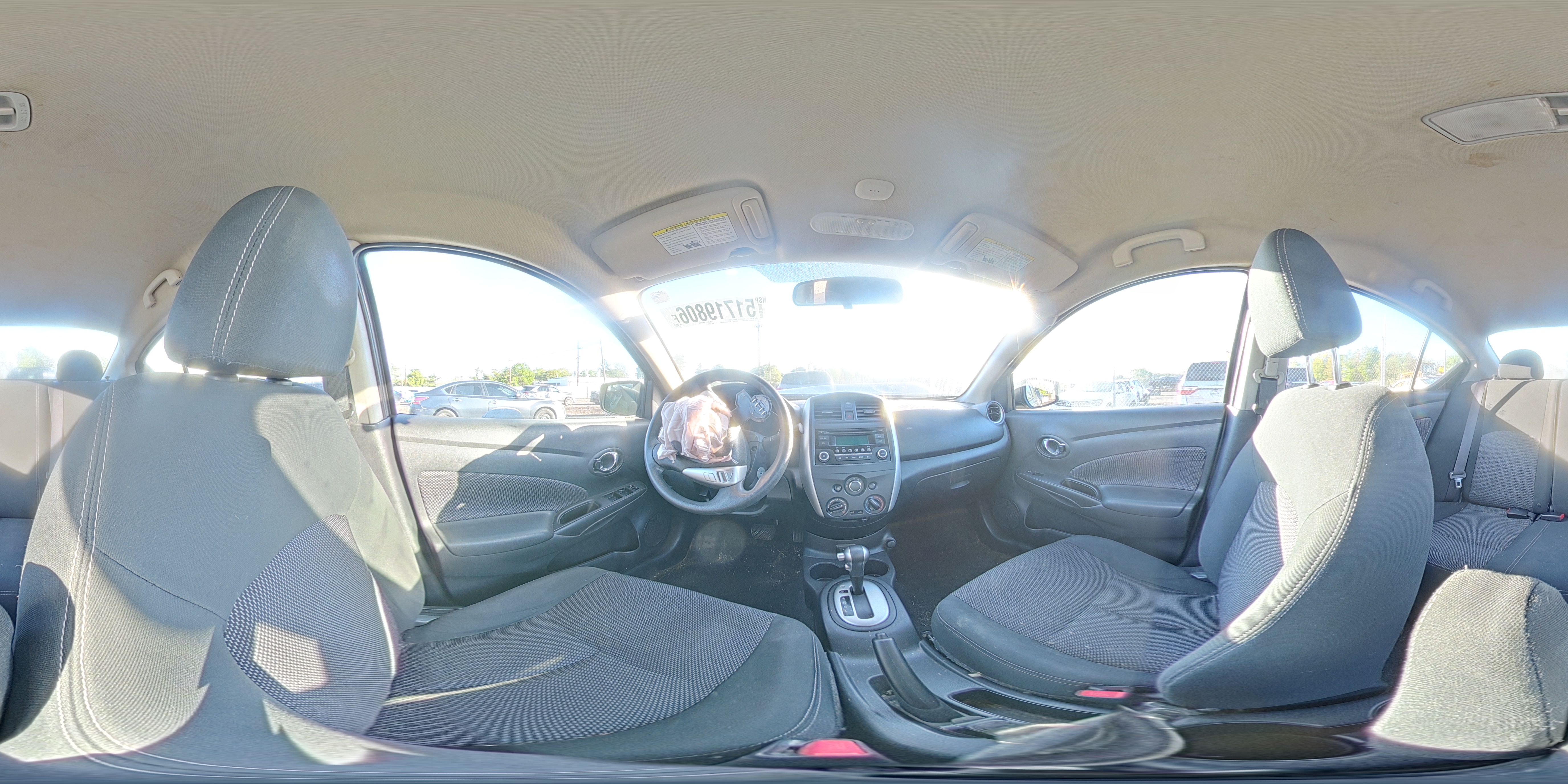 NISSAN VERSA 2018 — 14