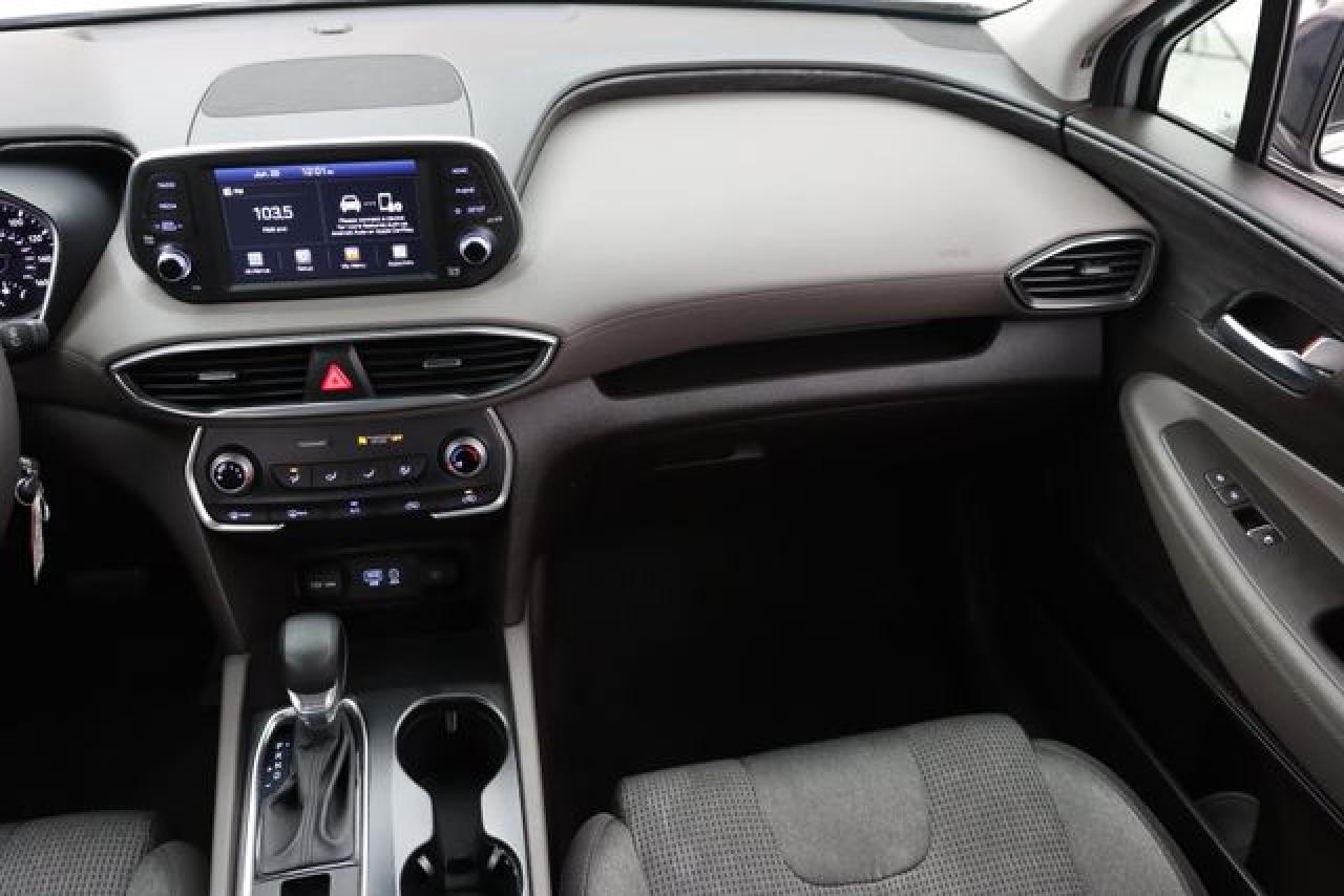 HYUNDAI SANTA FE 2020 — 32