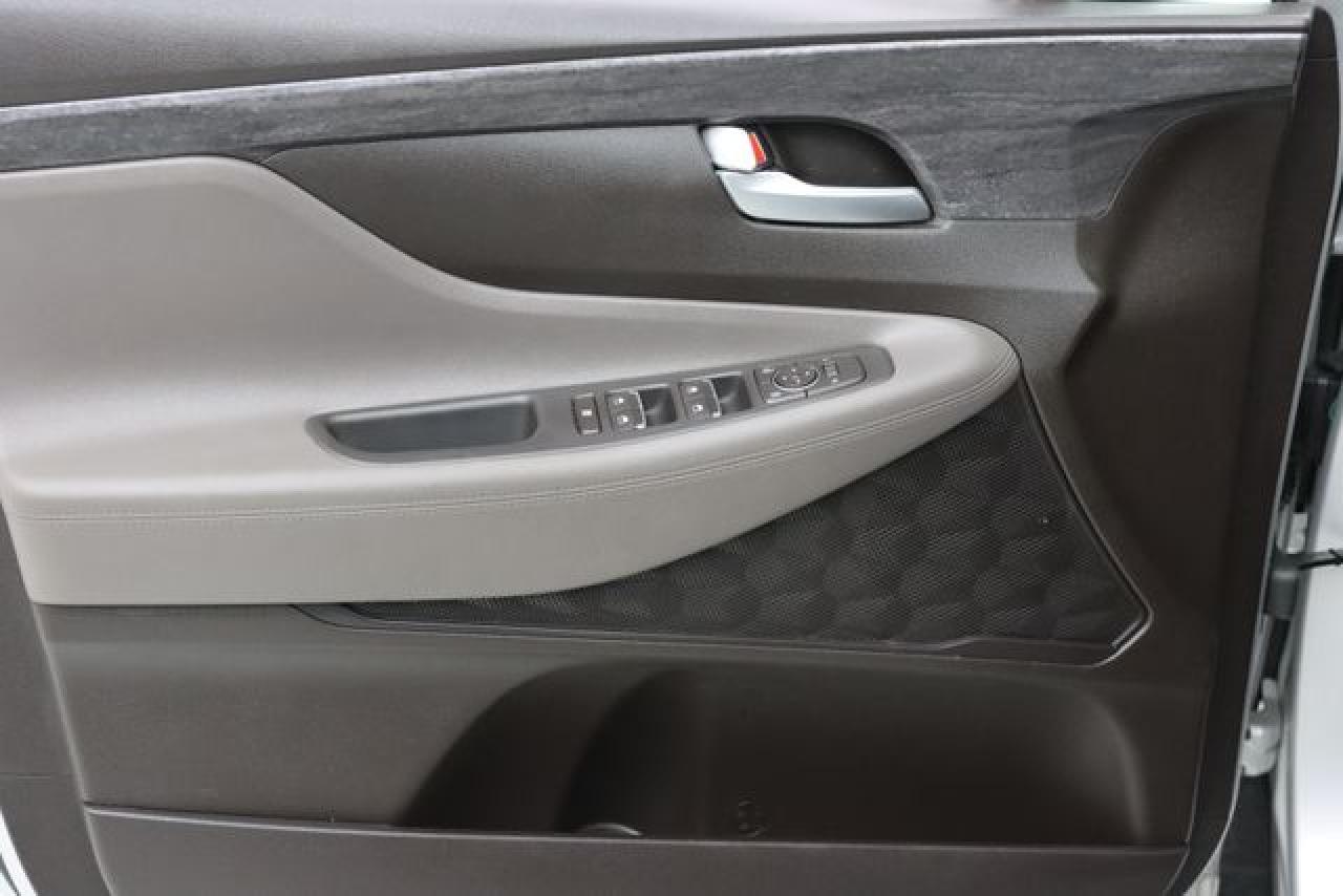 HYUNDAI SANTA FE 2020 — 24