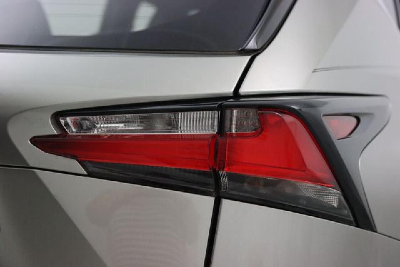 LEXUS NX 2017 — 15