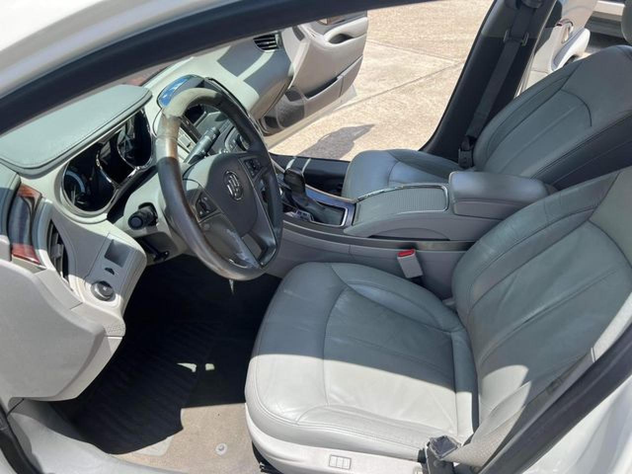 BUICK LACROSSE 2012 — 7