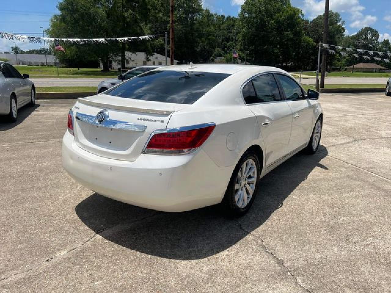 BUICK LACROSSE 2012 — 4