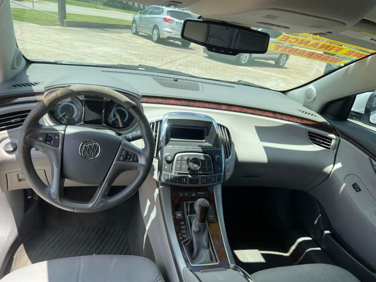 BUICK LACROSSE 2012 — 6