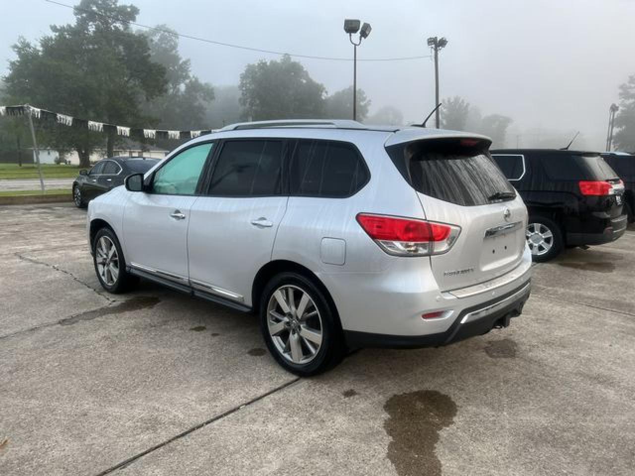 2014 NISSAN PATHFINDER S
