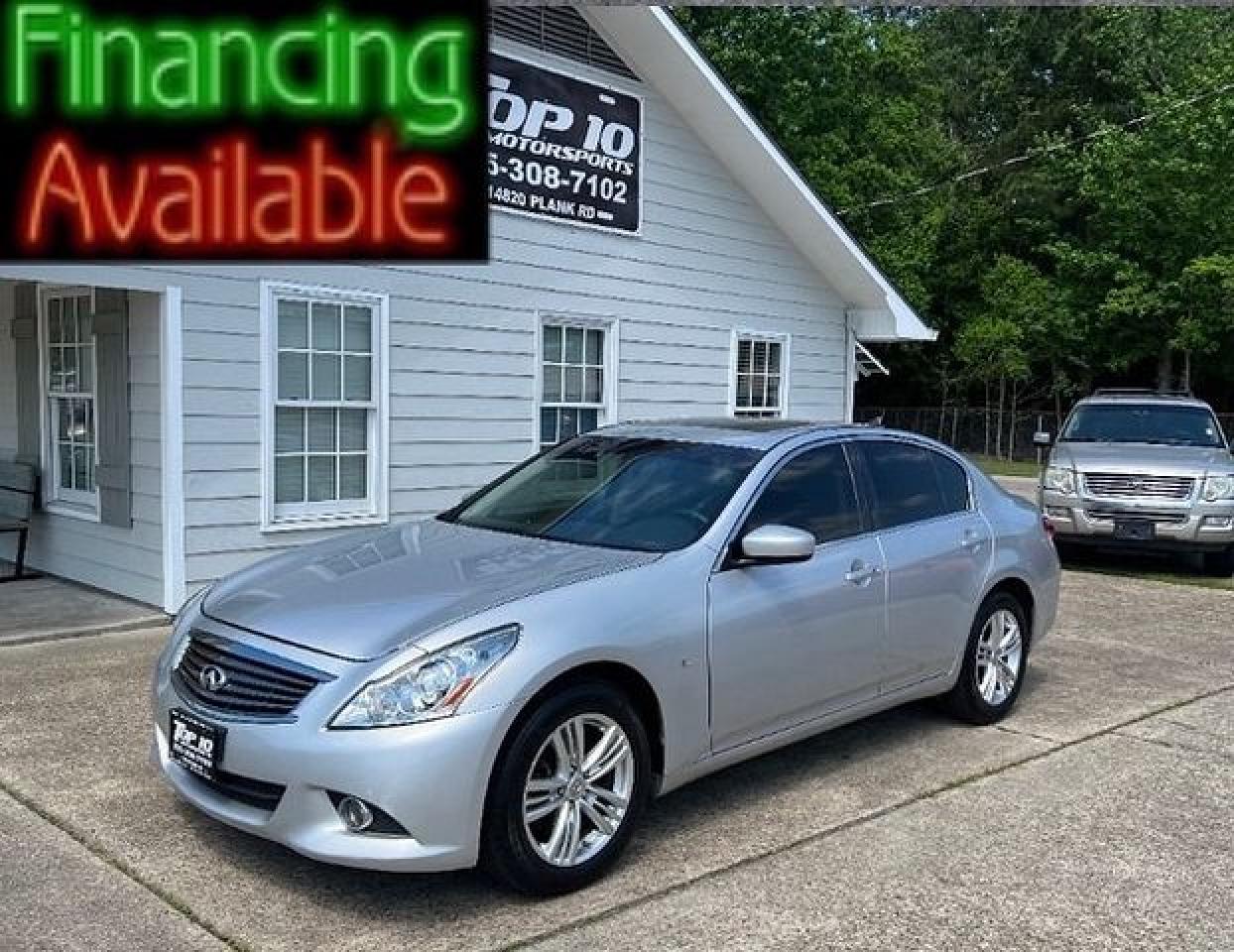 2015 INFINITI Q40