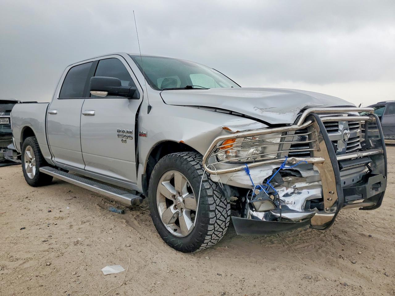RAM 1500 2017 — 5
