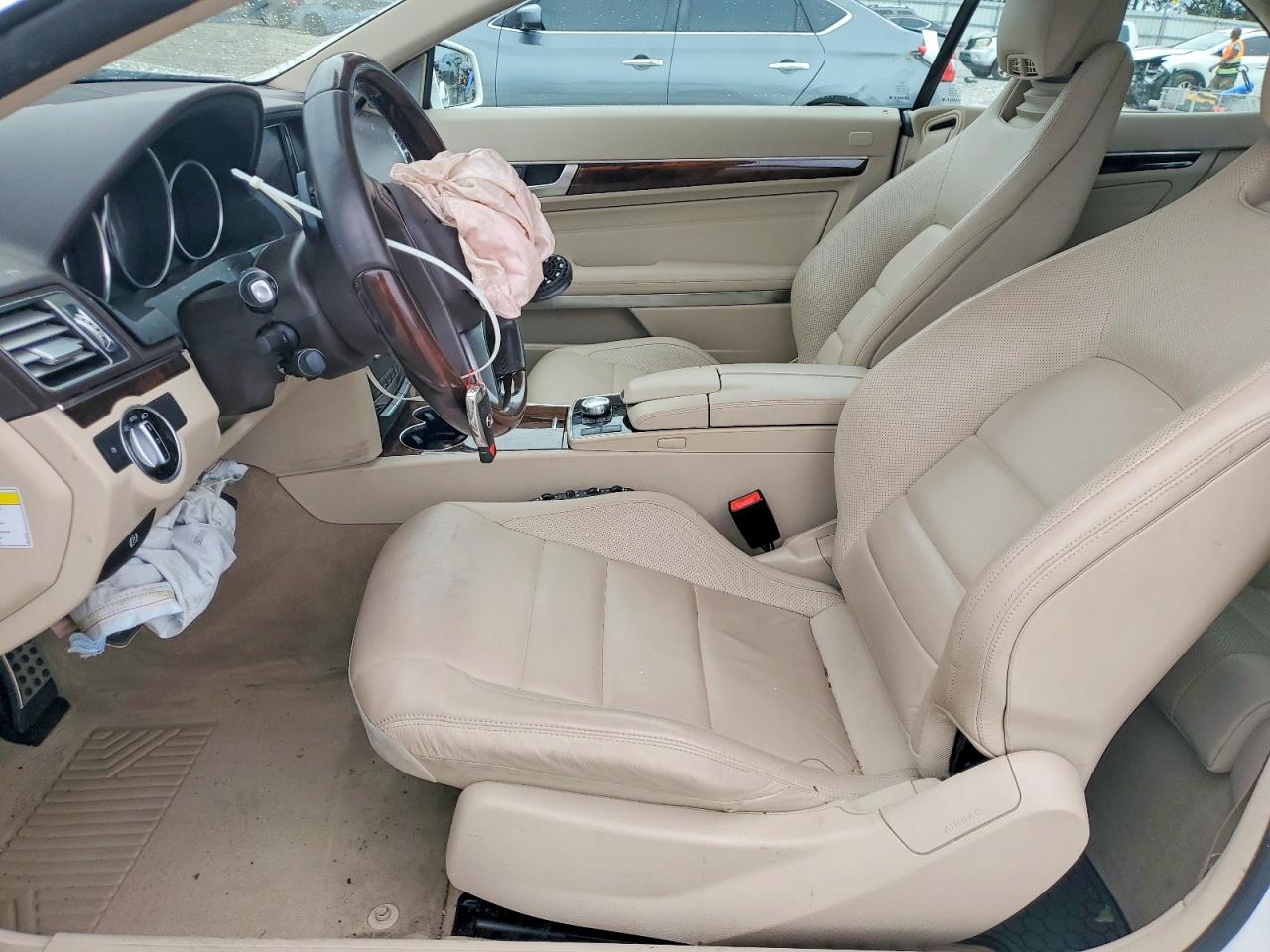 MERCEDES-BENZ E 2014 — 8