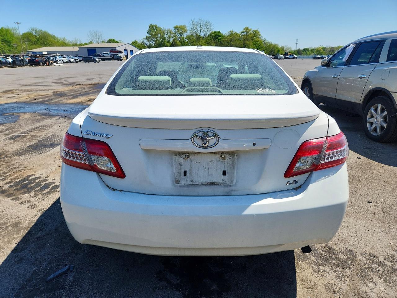 TOYOTA CAMRY 2010 — 7