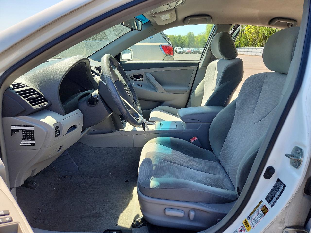 TOYOTA CAMRY 2010 — 8