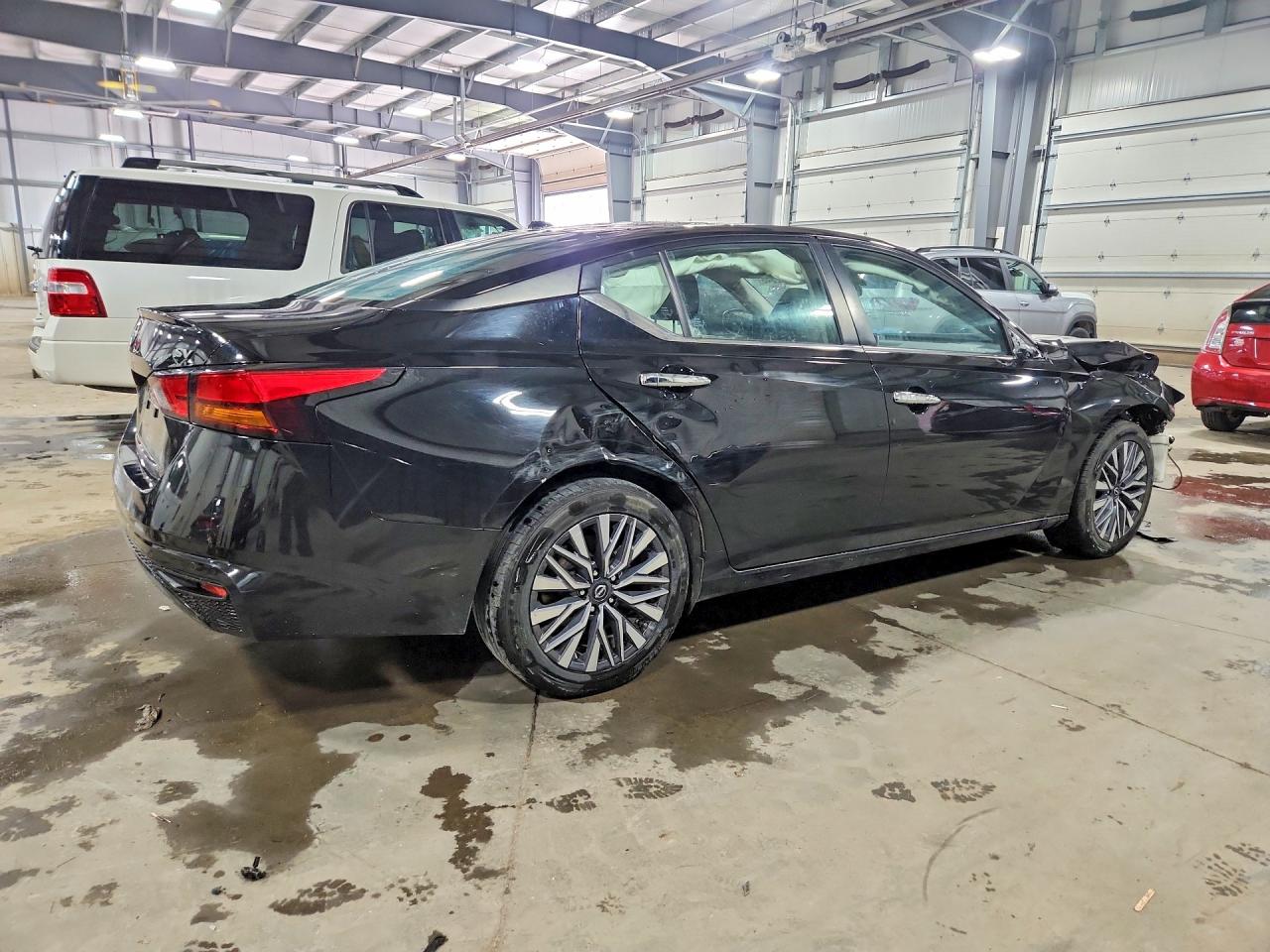 NISSAN ALTIMA 2023 — 4