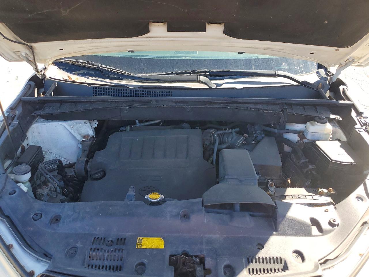 TOYOTA HIGHLANDER 2014 — 13
