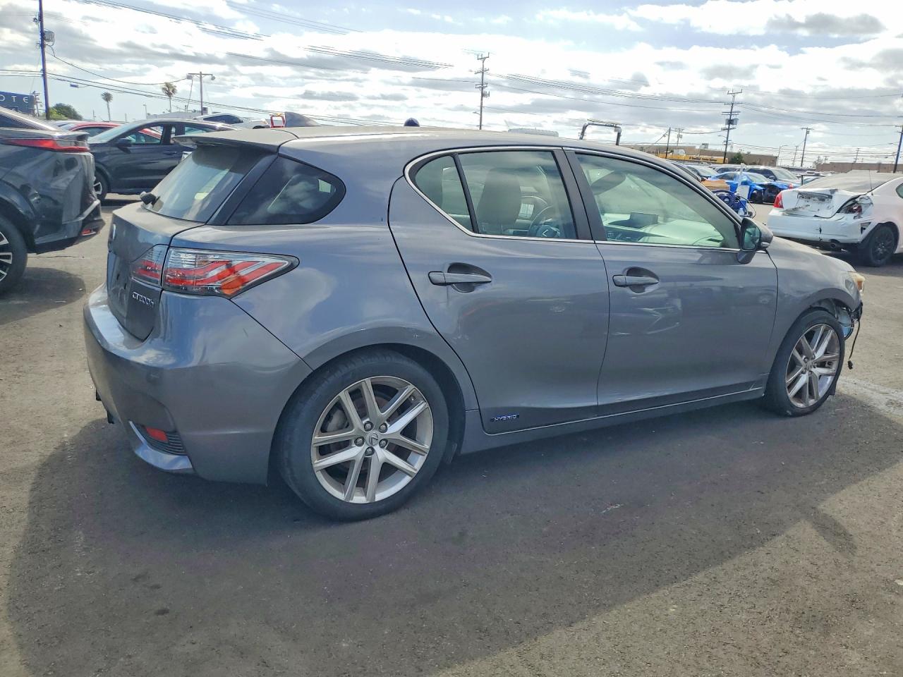 LEXUS CT 2014 — 4