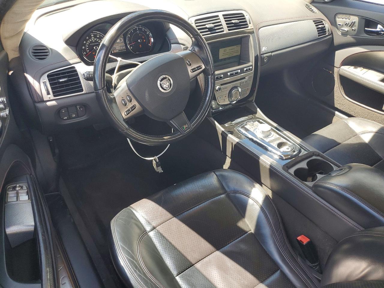 JAGUAR XKR 2011 — 9
