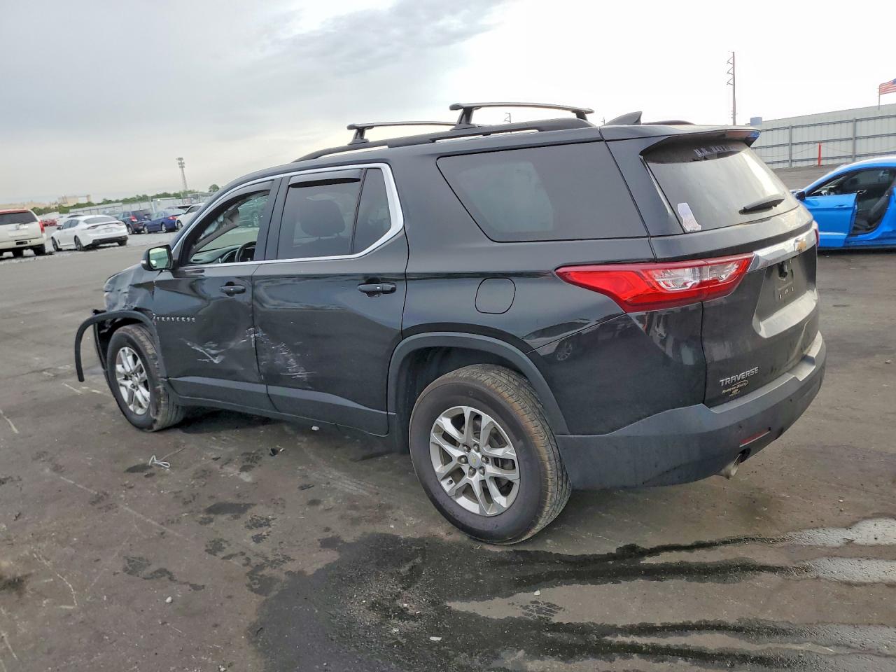 CHEVROLET TRAVERSE 2021 — 3