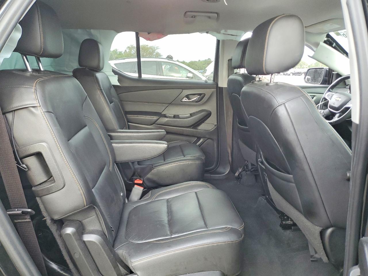 CHEVROLET TRAVERSE 2021 — 12