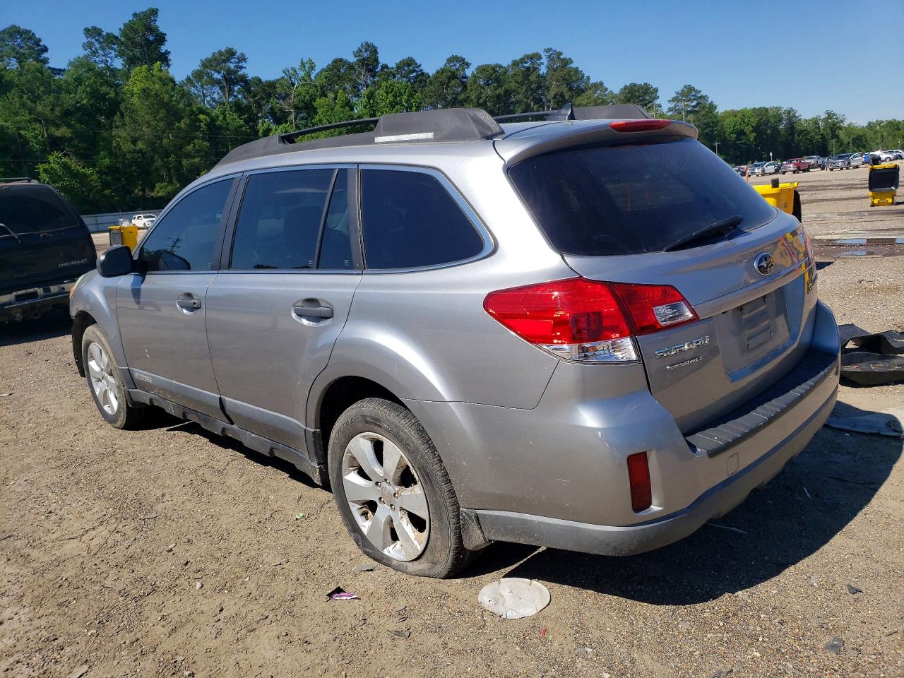 SUBARU OUTBACK 2011 — 3