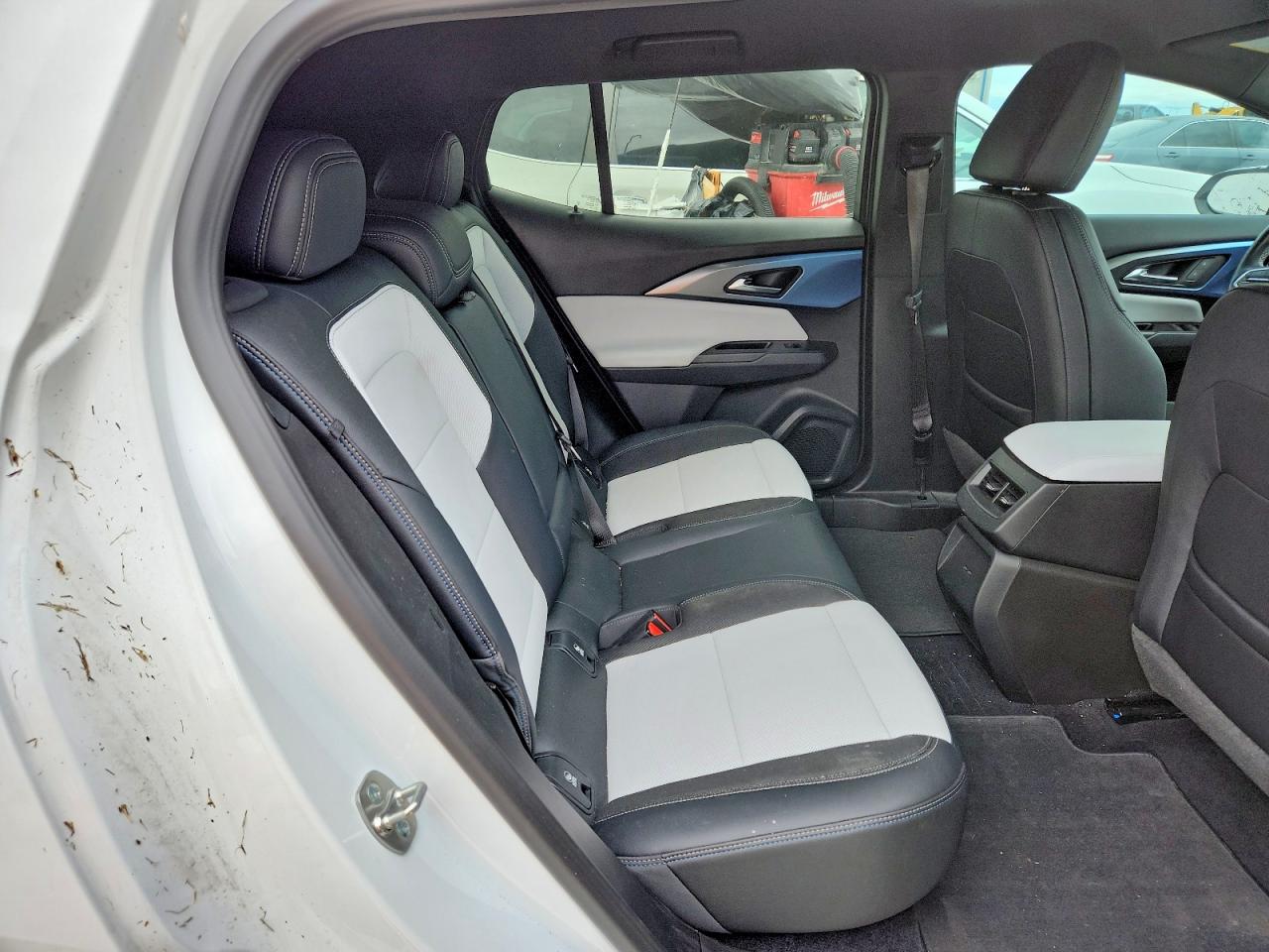 CHEVROLET EQUINOX 2024 — 12