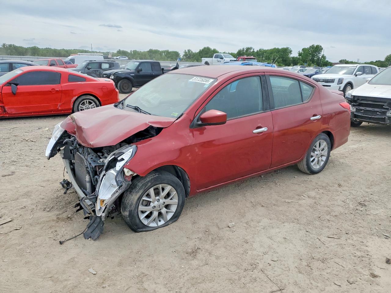 NISSAN VERSA 2018 — 2