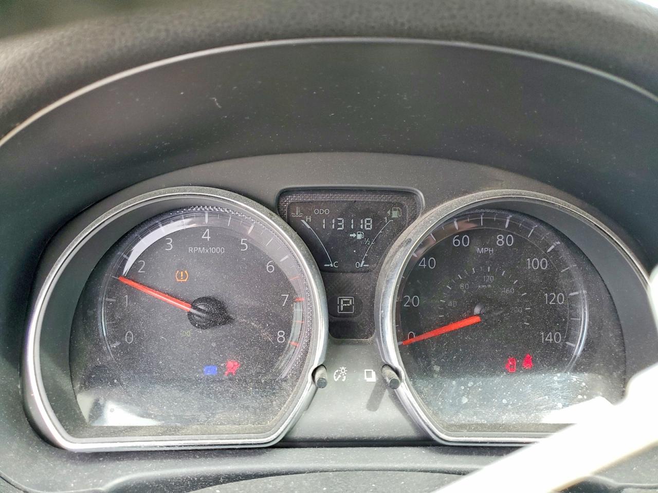 NISSAN VERSA 2018 — 10