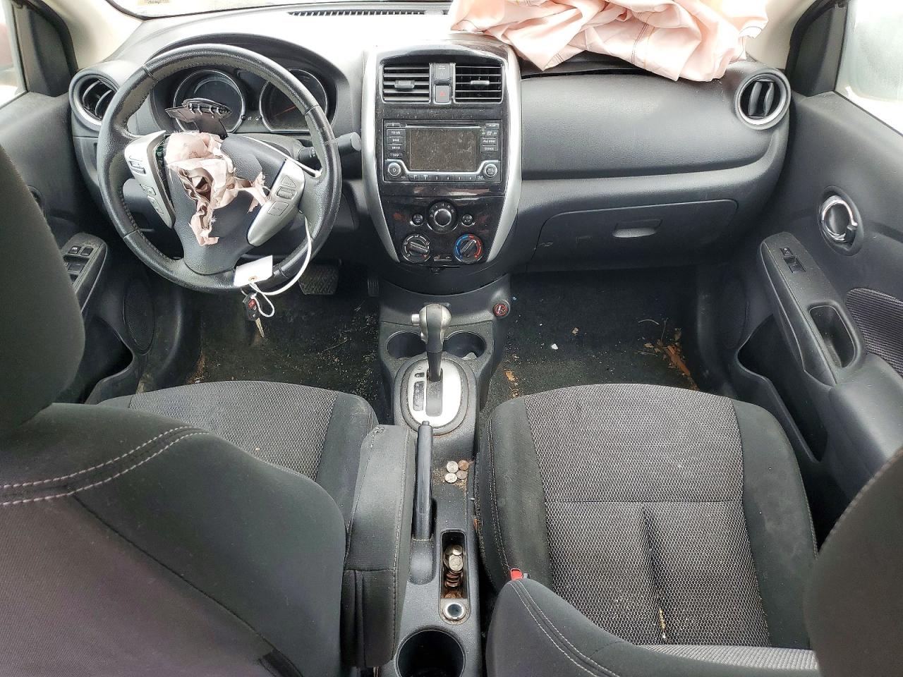 NISSAN VERSA 2018 — 9