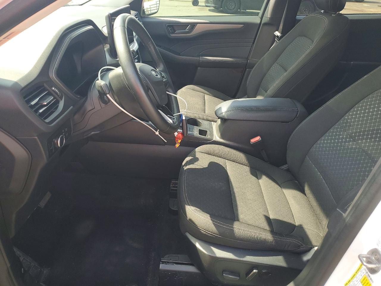 FORD ESCAPE 2024 — 8