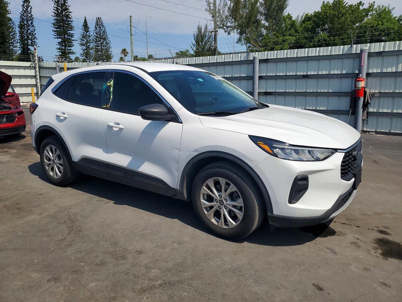 FORD ESCAPE 2024 — 5