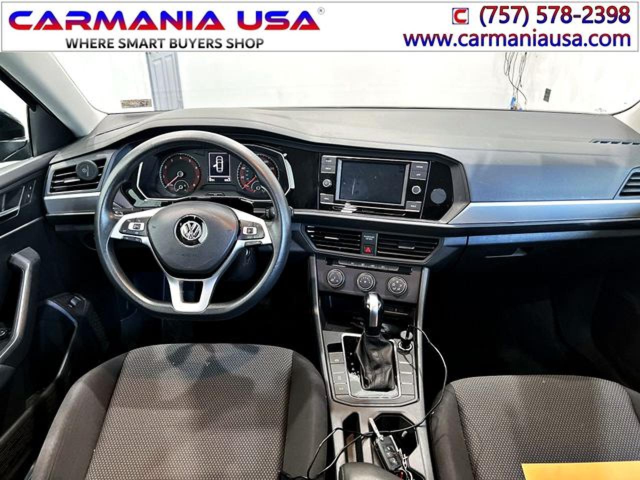 VOLKSWAGEN JETTA 2020 — 26