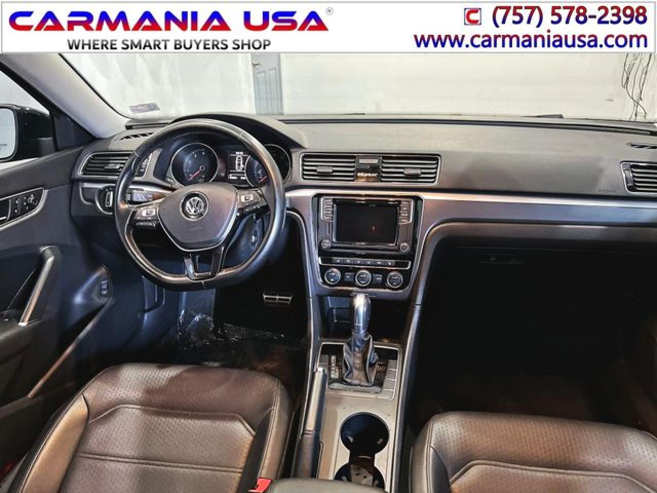 VOLKSWAGEN PASSAT 2018 — 19