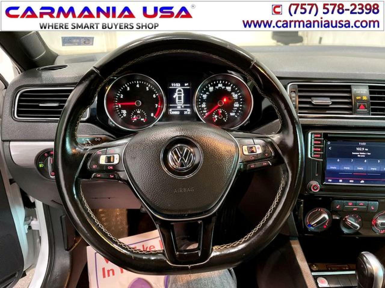 VOLKSWAGEN JETTA 2016 — 22