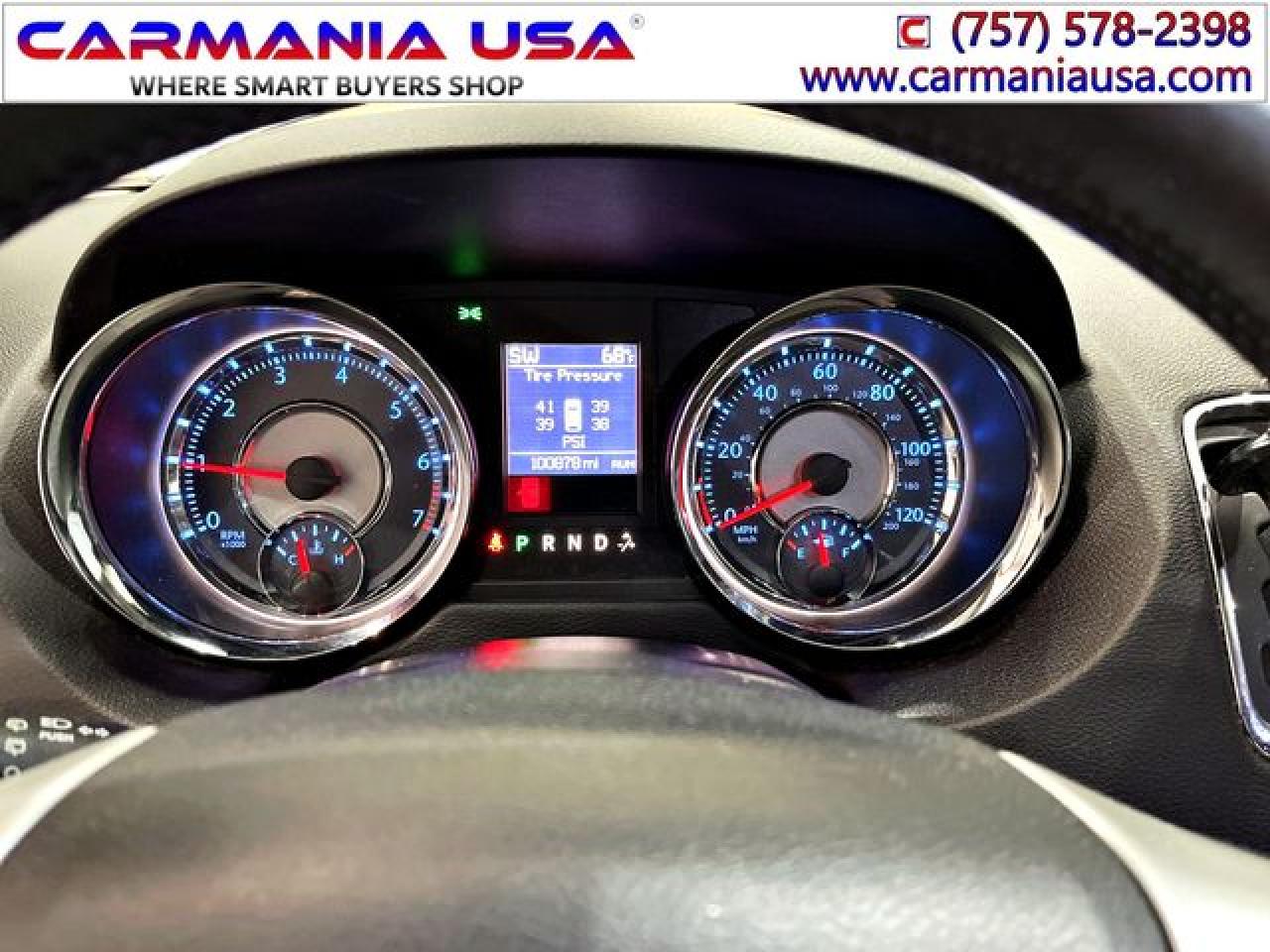 CHRYSLER TOWN & COUNTRY 2016 — 26