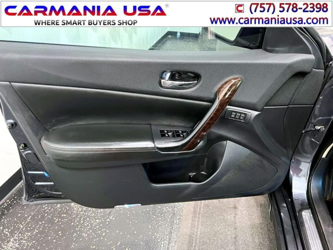 NISSAN MAXIMA 2010 — 11