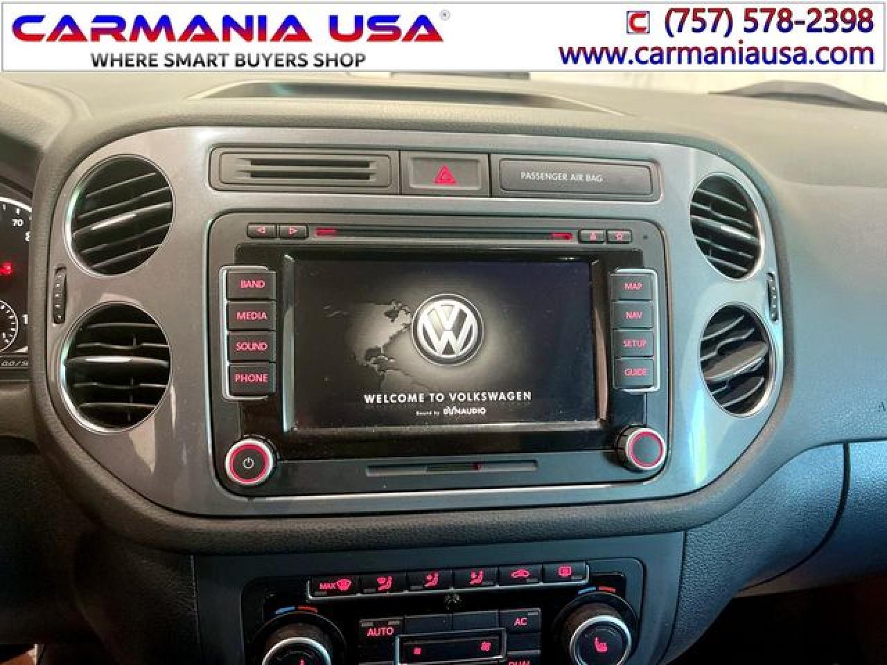 VOLKSWAGEN TIGUAN 2012 — 24