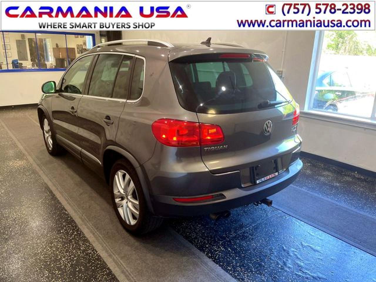 VOLKSWAGEN TIGUAN 2012 — 6