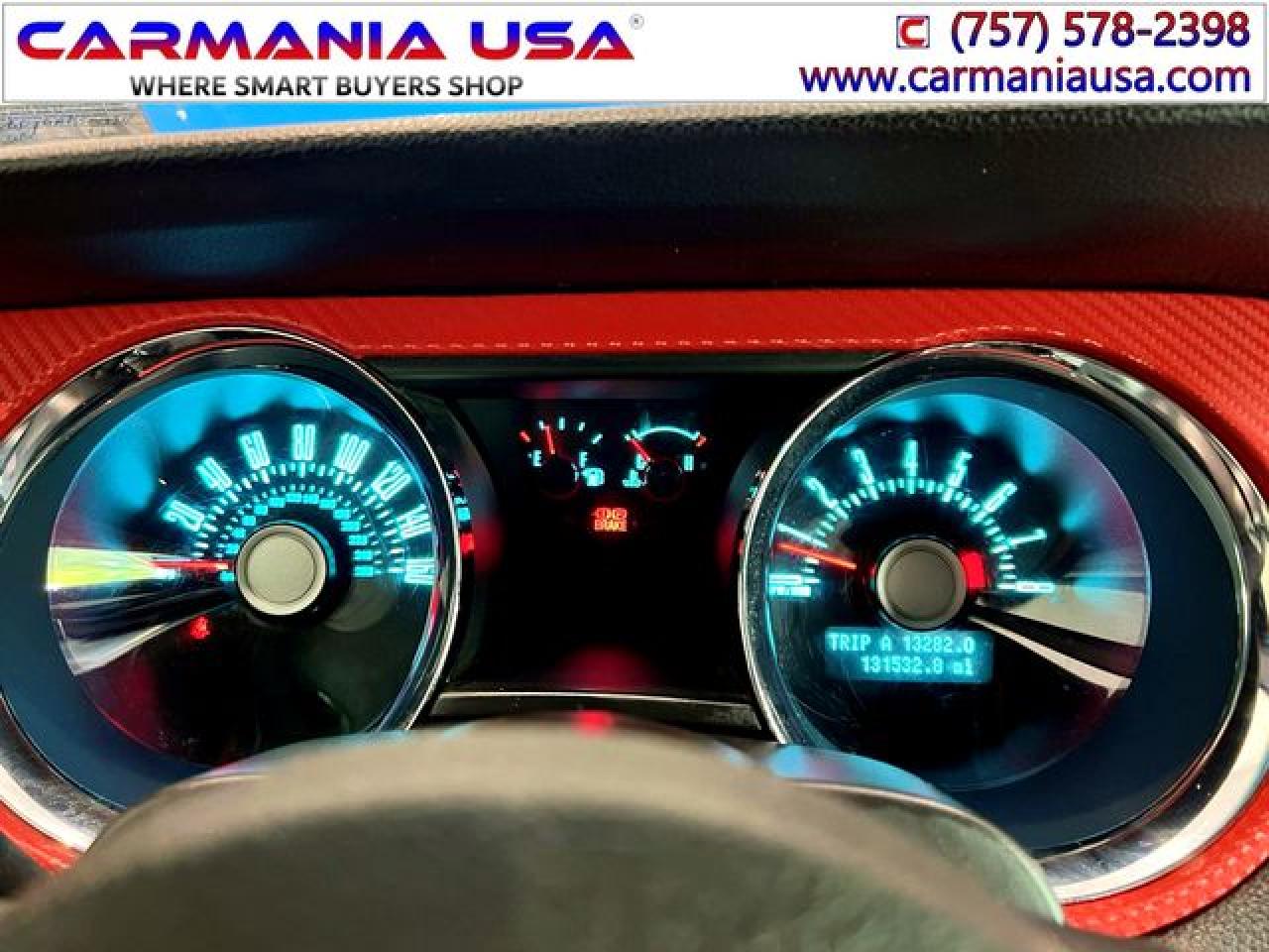 FORD MUSTANG 2011 — 12