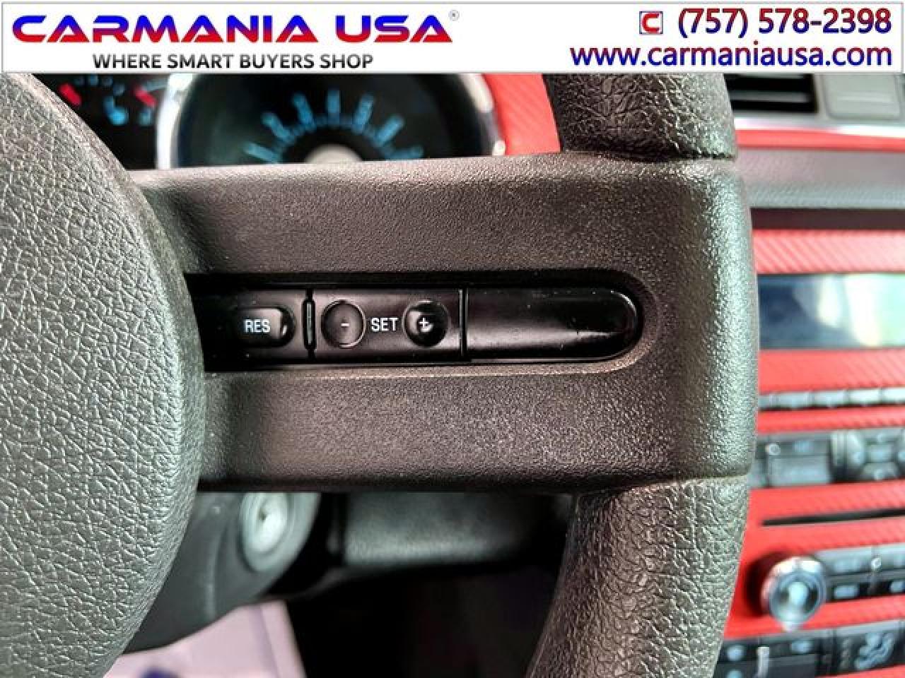 FORD MUSTANG 2011 — 30