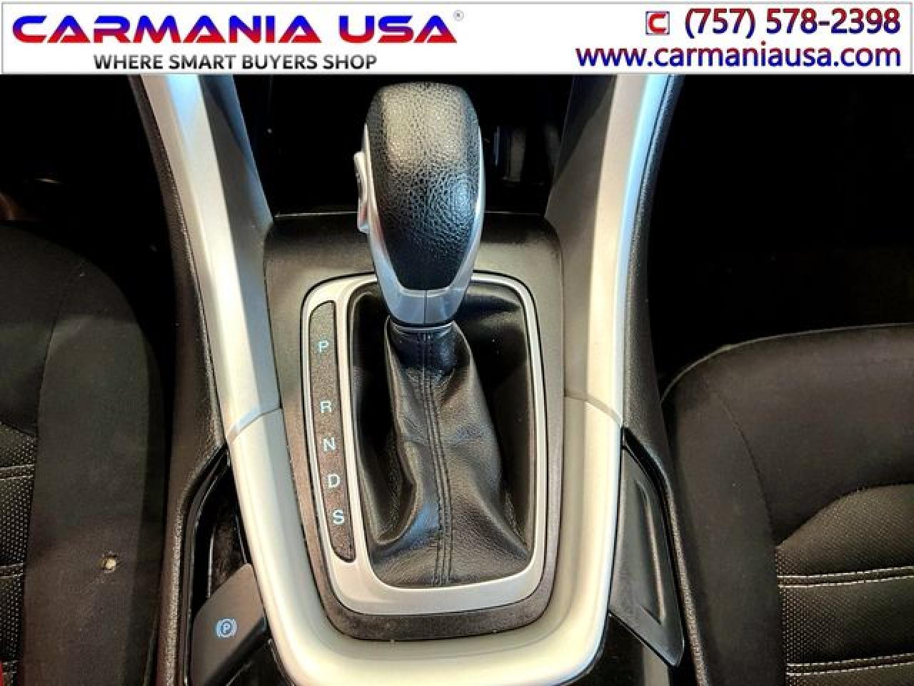 FORD FUSION 2015 — 24
