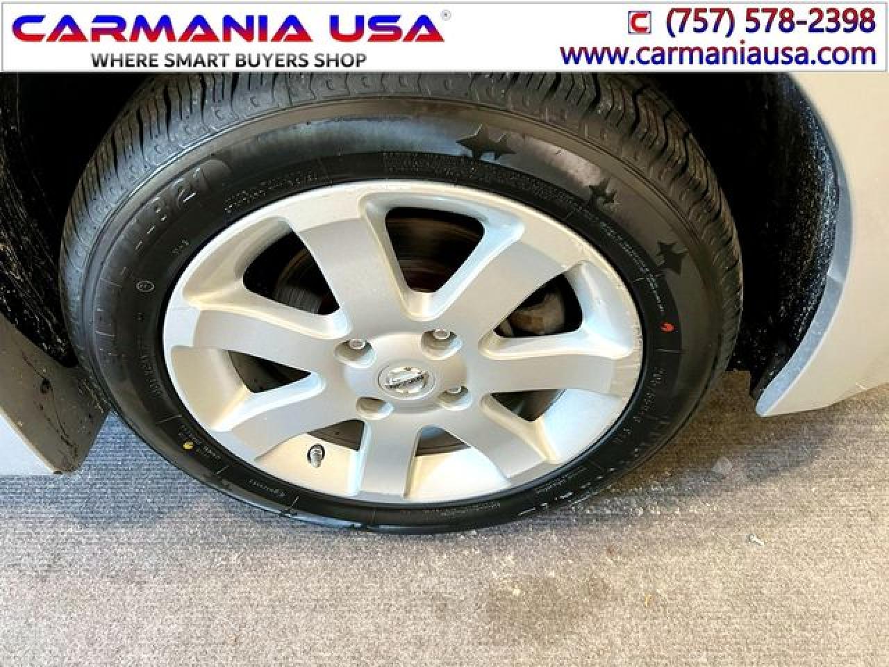 NISSAN SENTRA 2011 — 4