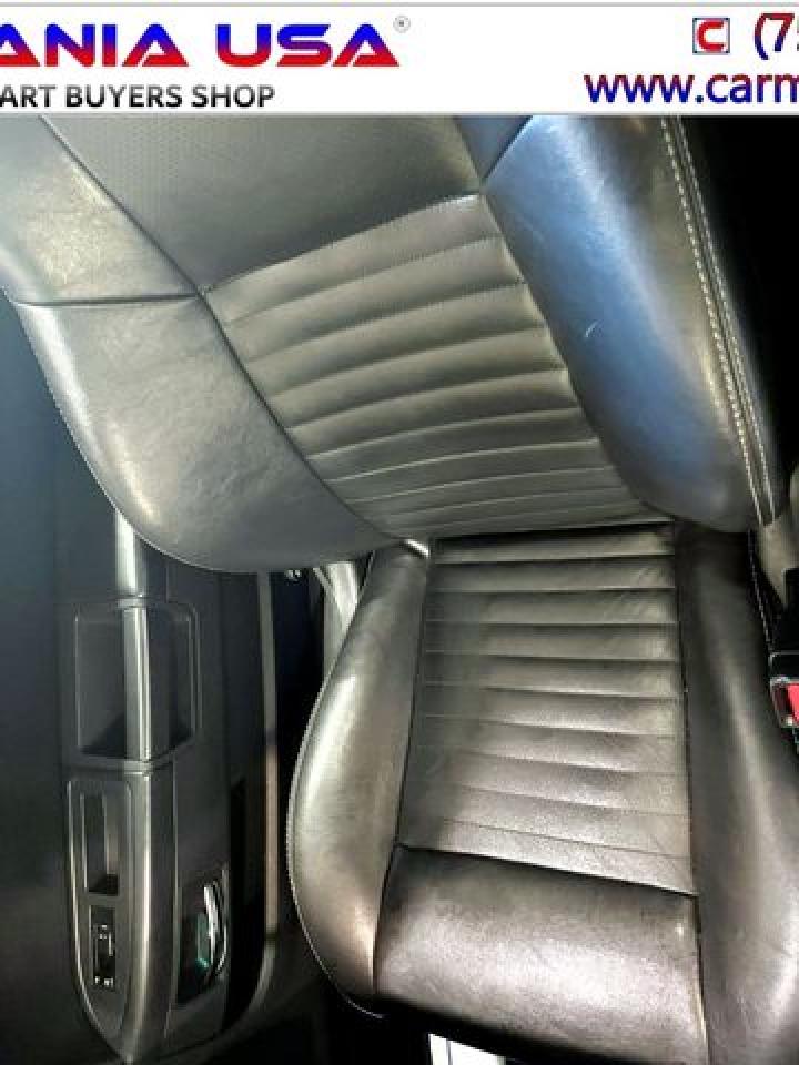 DODGE CHALLENGER 2010 — 30