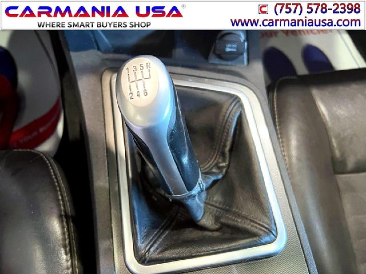 DODGE CHALLENGER 2010 — 24
