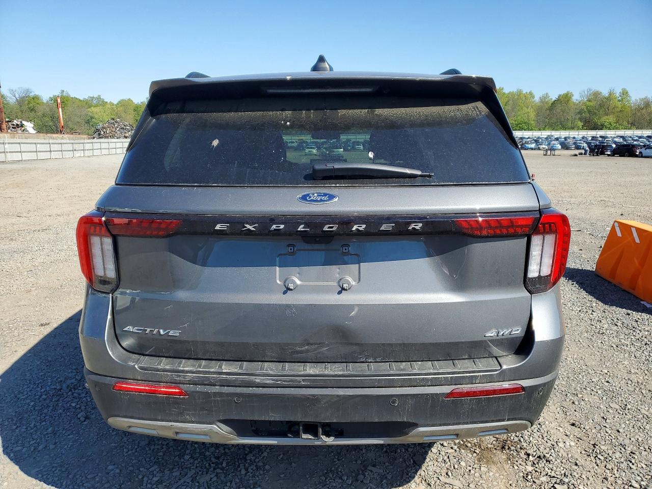 FORD EXPLORER 2025 — 7