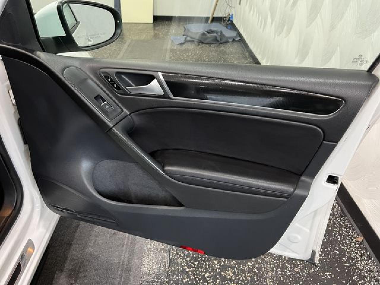 VOLKSWAGEN GTI 2014 — 16