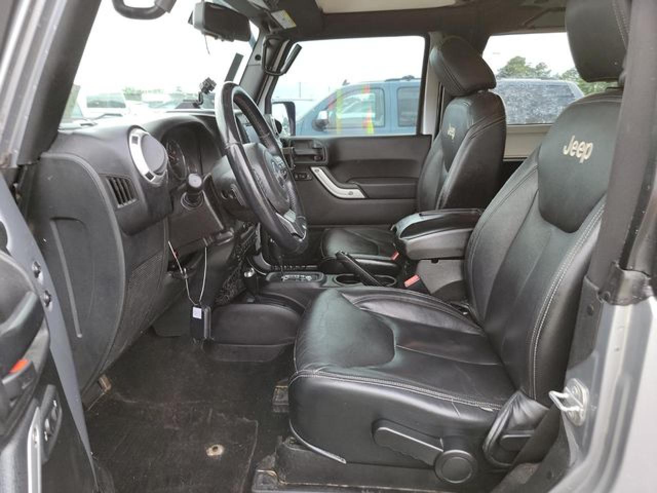 JEEP WRANGLER 2015 — 21