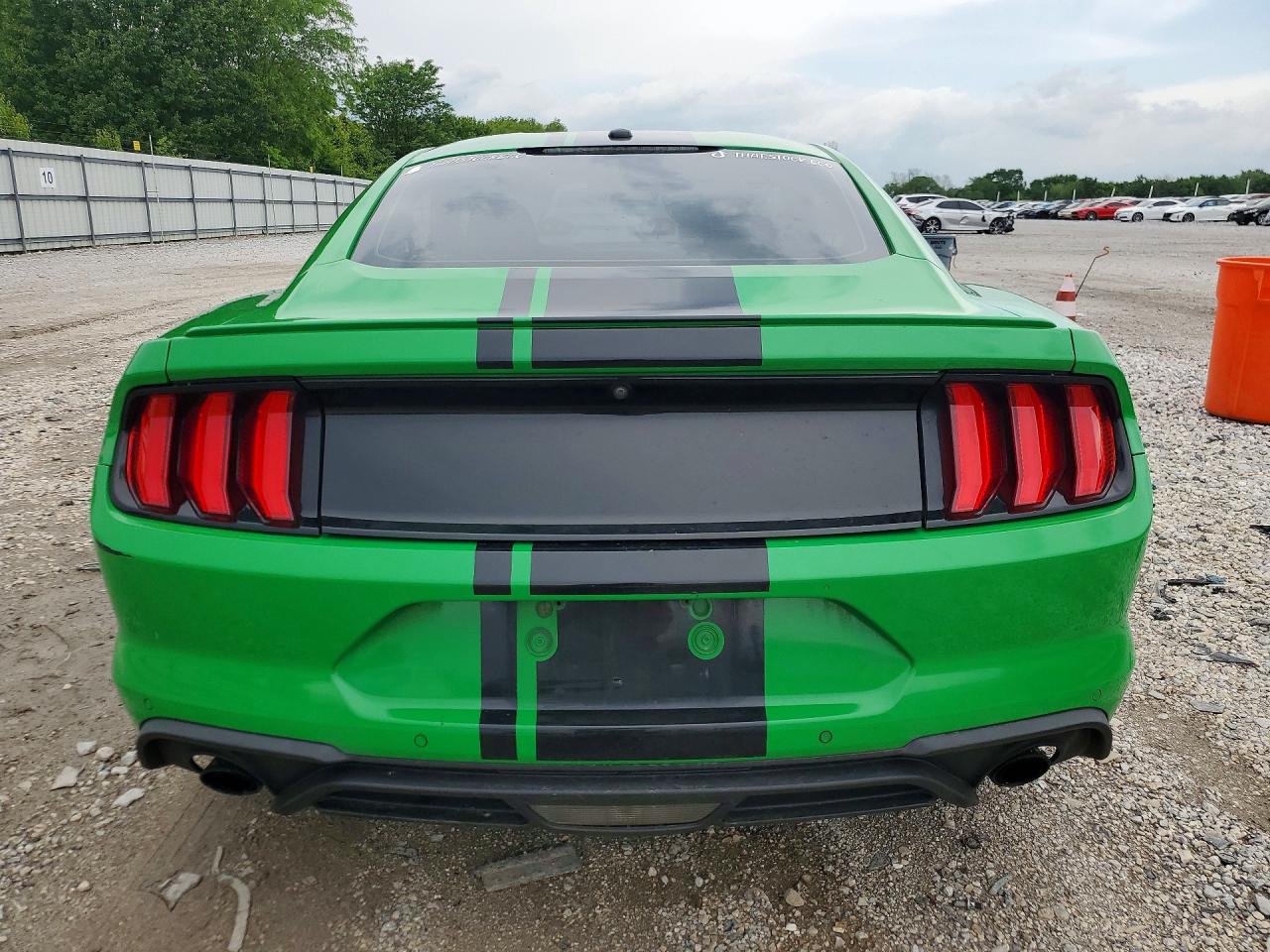 FORD MUSTANG 2019 — 7